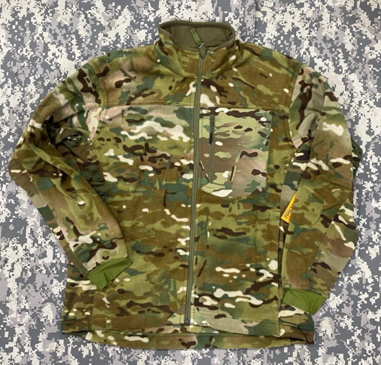 Комплект одежды в естественной среде